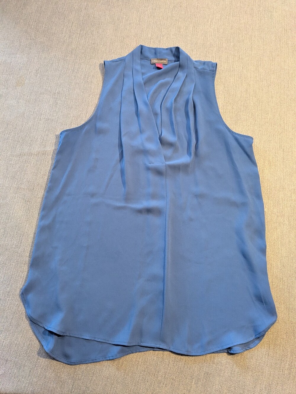 Vince Camuto Sleeveless V-Neck Camisole in Teal Blue Size Small